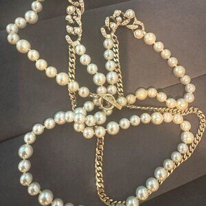 Givenchy Vintage Long Gold Chain w Pearls